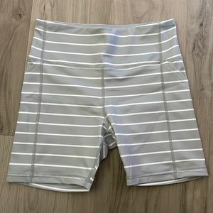 KIAVA 5” biker shorts - size Small